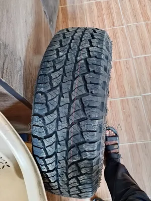 225/65 R 17 at Centara Adventure