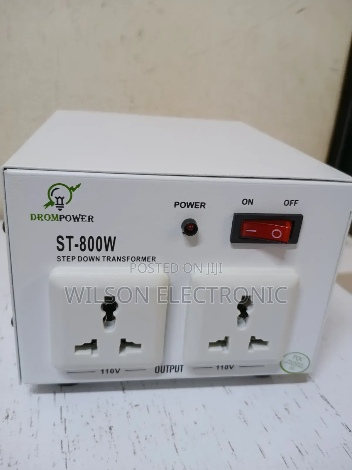 Step Down Transformer 800w. 220v-110v.