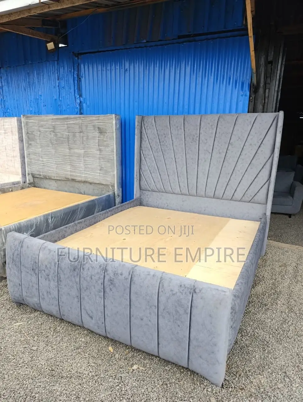5 by 6 Grey Chester Bed