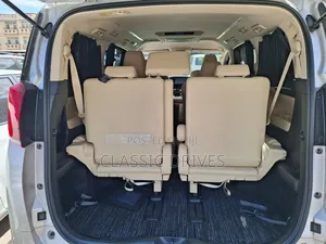 Toyota Alphard 2019 Gold