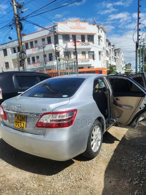 Toyota Premio 2016 Silver
