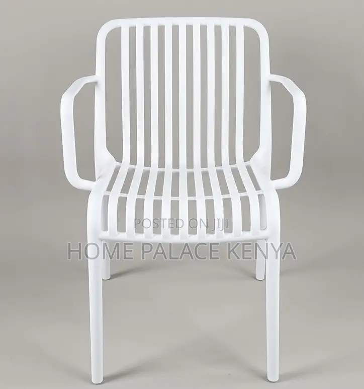 Dining Chair: Outdoor Stackable Pp Plastic Armrest Chair