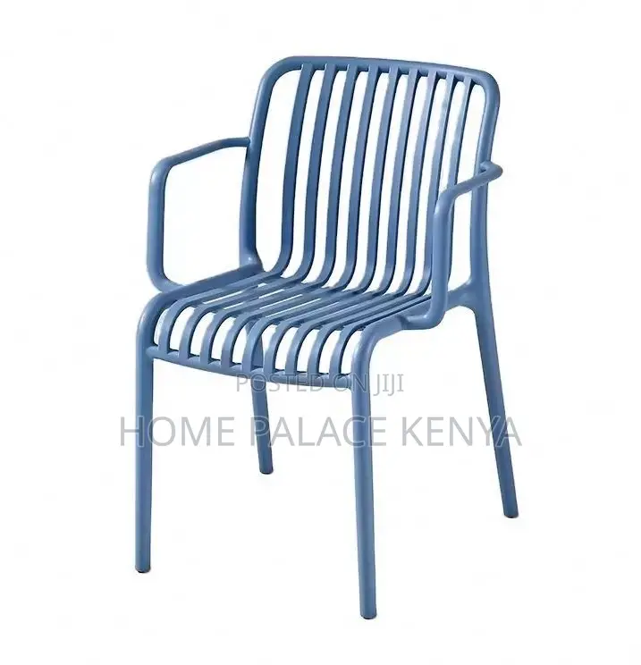 Dining Chair: Outdoor Stackable Pp Plastic Armrest Chair