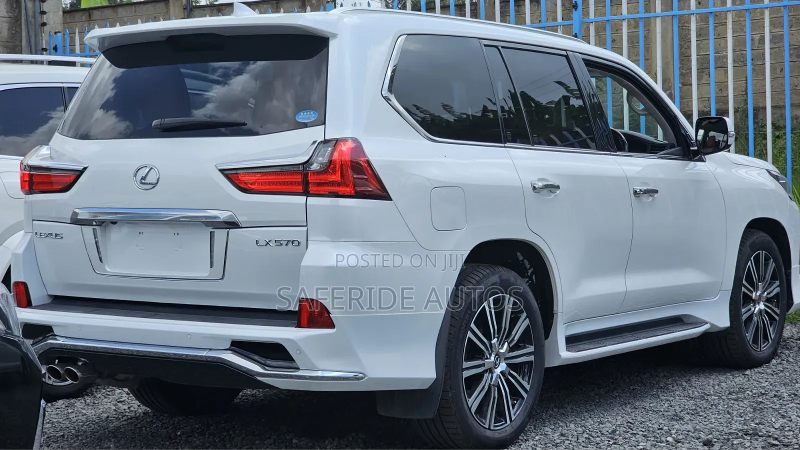 Lexus LX 2019 White