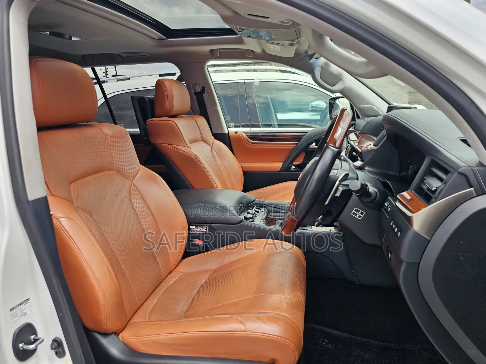 Lexus LX 2019 White