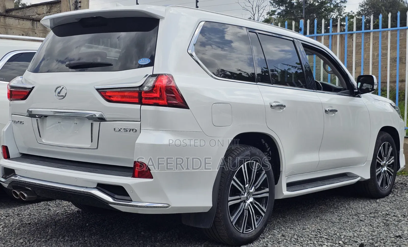 Lexus LX 2019 White