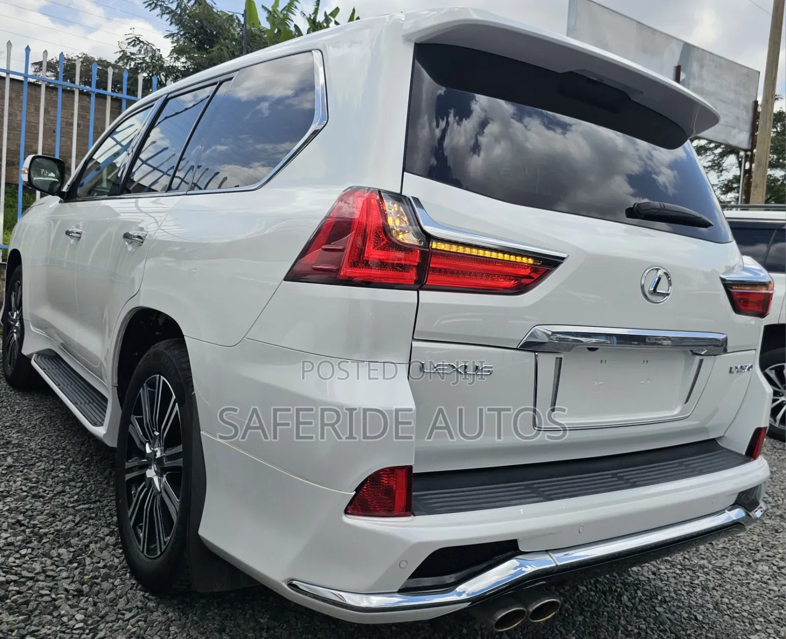 Lexus LX 2019 White