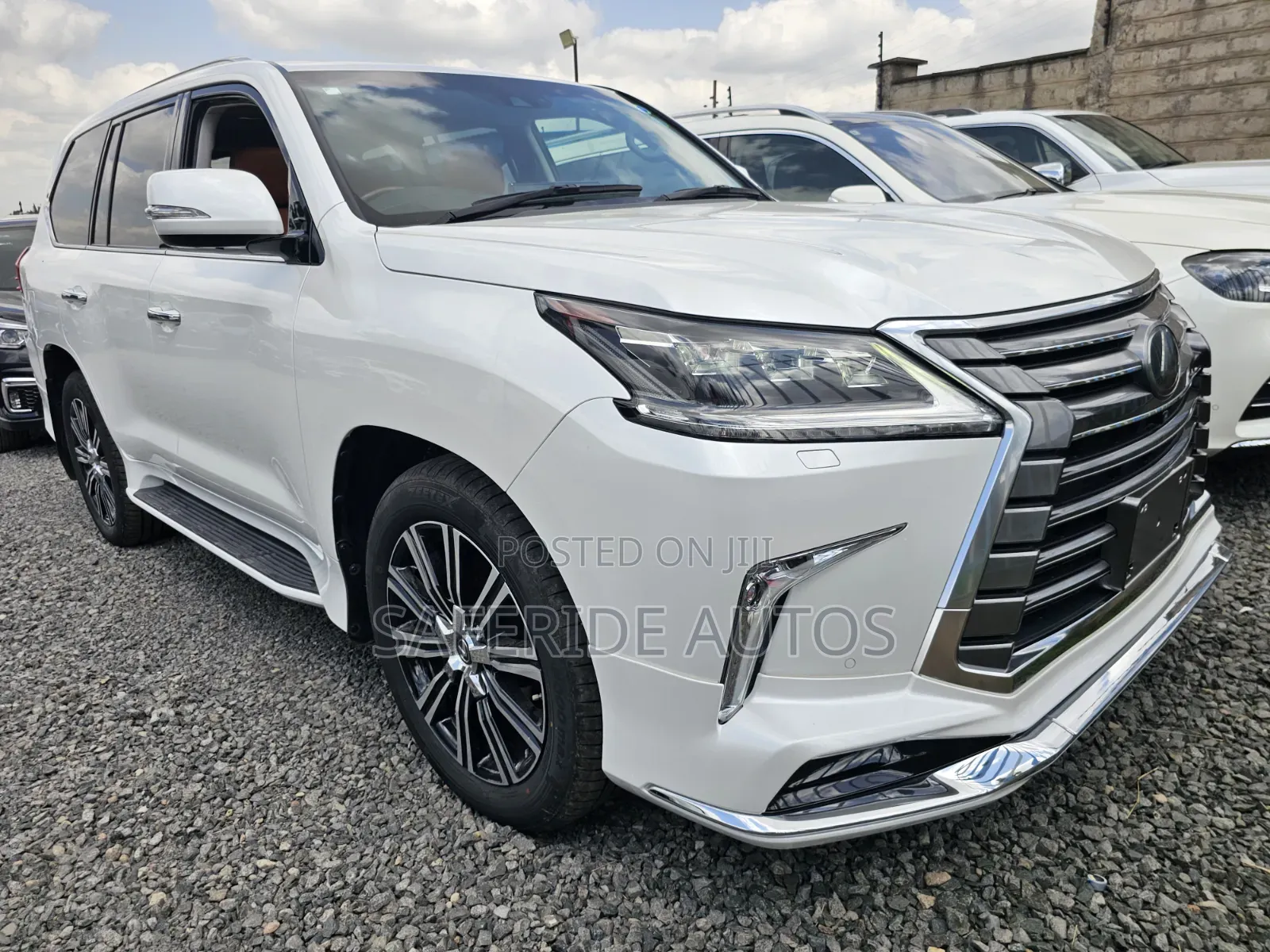 Lexus LX 2019 White