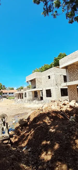 4bdrm Maisonette In Nyali For Sale