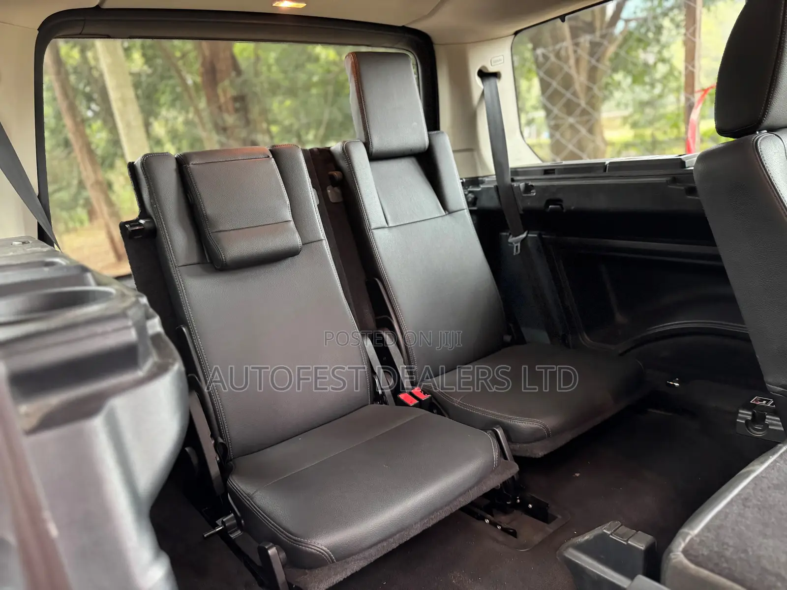 Land Rover Discovery 2015 Silver