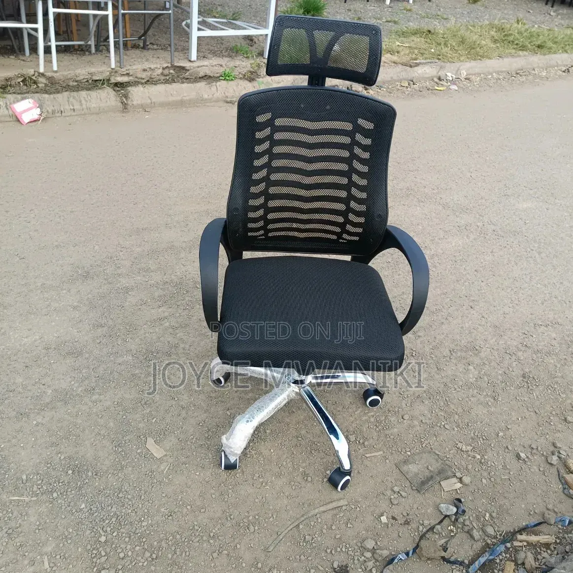 Office Adjustable Seat With Headrest, Black