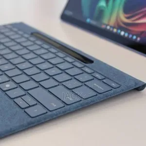 Laptop Microsoft Surface Pro 10 16GB Intel Core i7 SSD 512GB