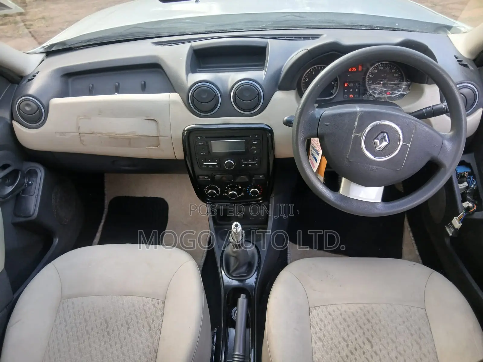 Renault Duster 2014 Silver