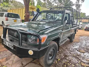 Toyota Land Cruiser 2010 Green