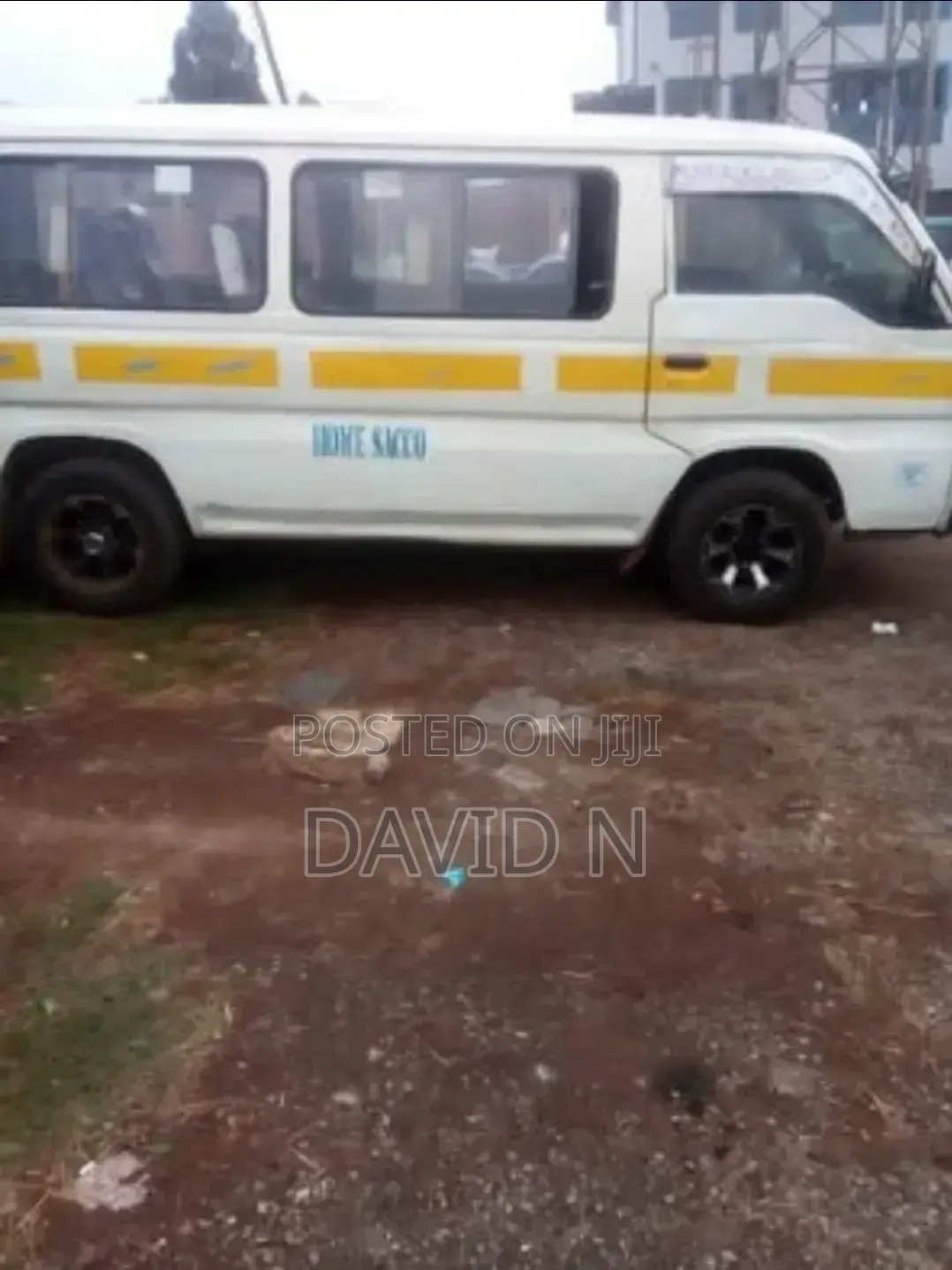 Toyota HiAce 2000 White