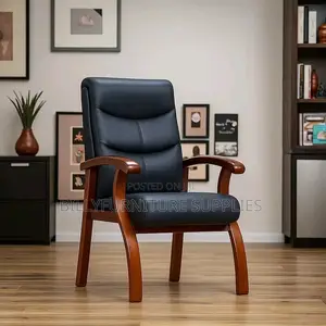 Executive Leather Chair With Mahogany Finish in Nairobi
