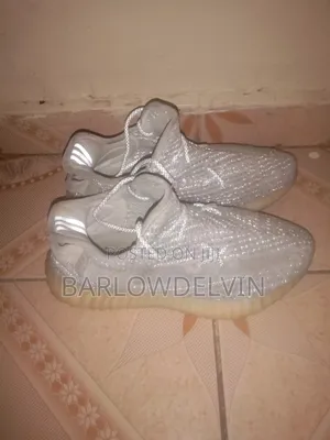 Sports Shoes