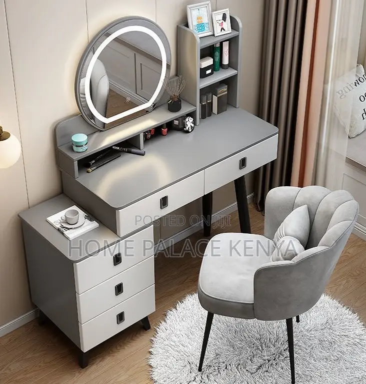 Dresser Table: Elegant Vanity Table With Led Mirror