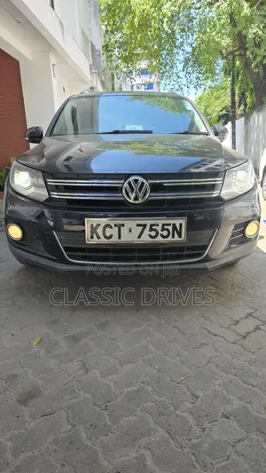 Volkswagen Tiguan 2012 Black