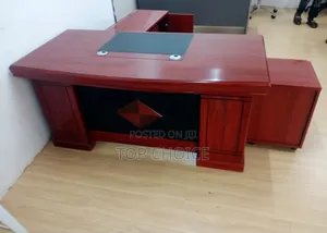 Mahogany Table: 1.6m Executive Desk