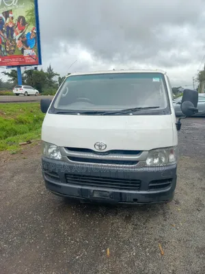 Toyota HiAce 2009 White