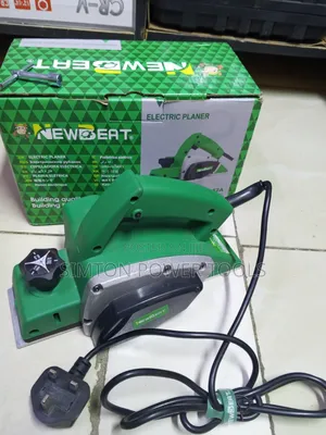 Heavy-Duty Newbeat Electric Planer 570w