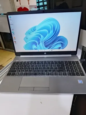 Laptop HP 250 G8 8GB Intel HDD 500GB