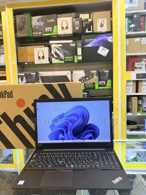 New Laptop Lenovo ThinkPad E580 8GB Intel Core i3 SSD 256GB