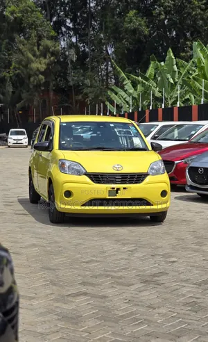 Toyota Passo 2018 Yellow