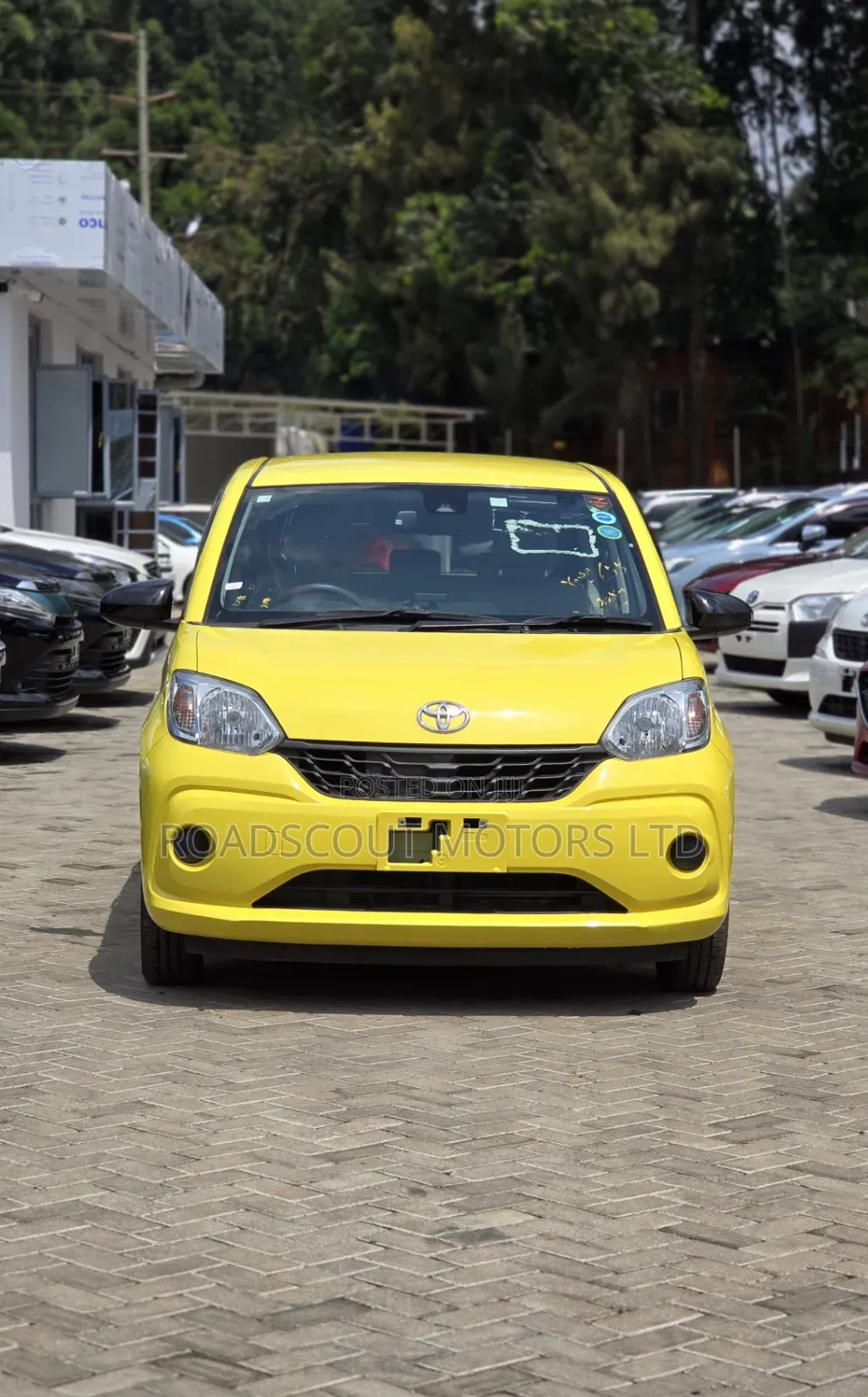 Toyota Passo 2018 Yellow