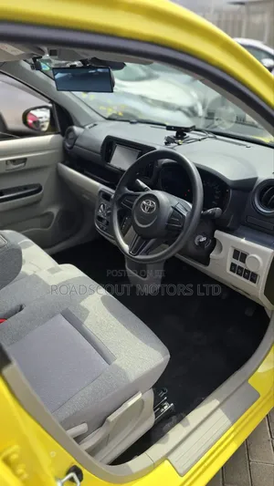 Toyota Passo 2018 Yellow