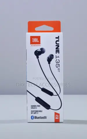 These Are JBL Tune 135bt Wireless in-Ear Headphones in Black.
