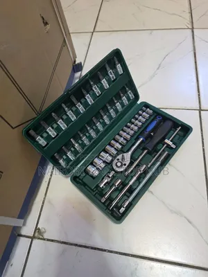 46 Pieces Wrench Socket Set