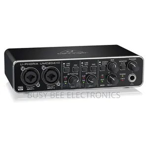 Behringer Umc204hd 2-in/4-Out Usb 2.0 Audio Interface