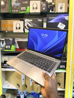 Laptop HP ZBook Firefly 14 G7 16GB Intel Core i7 SSD 256GB