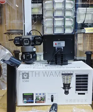 Triple Lens 4g Solar Camera With Street Lights