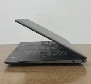 Laptop Dell Precision 5680 64GB Intel Core i7 SSD 512GB