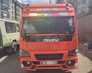 Isuzu NQR 2016 Red