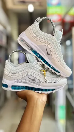 Sneaker Shoes