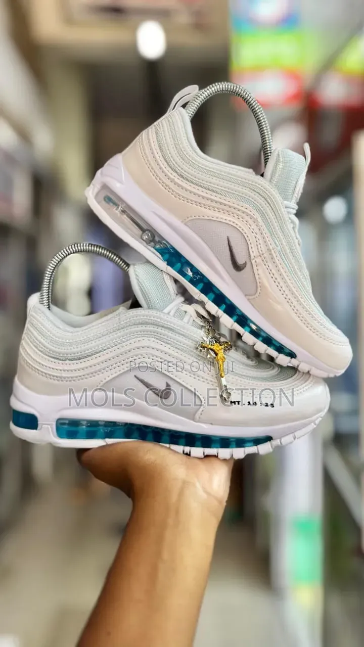 Sneaker Shoes