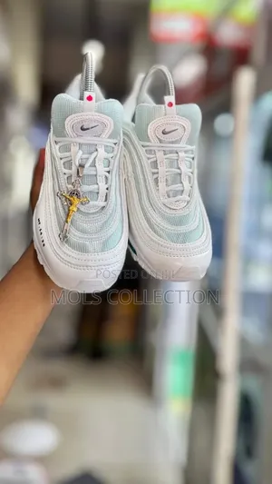 Sneaker Shoes