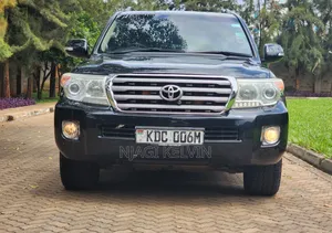 Toyota Land Cruiser 4.5 V8 DSL 2013 Black