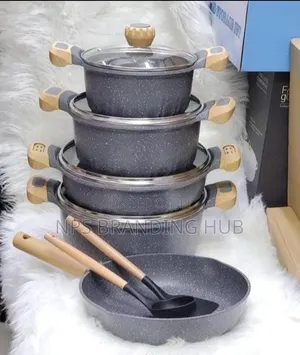 11pcs Heavy Cookware Set With Bamboo Handle a O