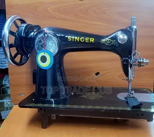 Singer Domestic/Mechanical Sewing Machine