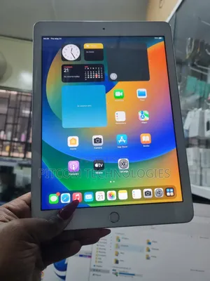 Apple iPad 9.7 32 GB Silver