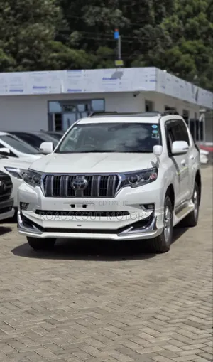 Toyota Land Cruiser Prado 2019 White