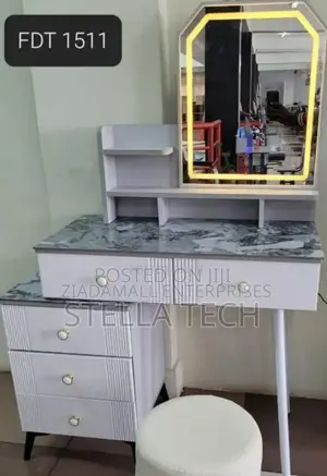 Modern Executive Big Dressing Table With Sliding Mirror