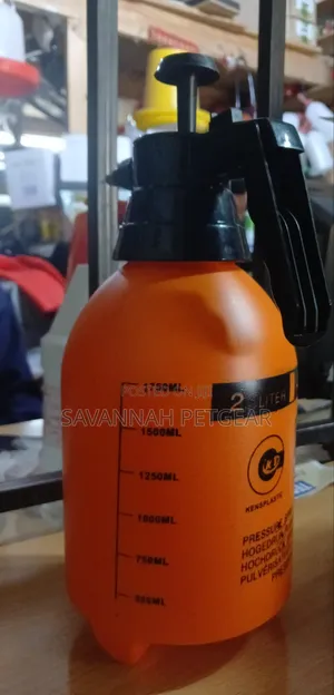 Kensplastic 2-liter Handheld Pressure Sprayer For Gardening Cleaning