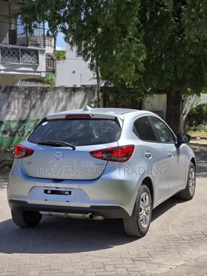 Mazda 2 2019 Silver