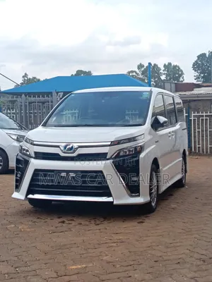 Toyota Voxy 2019 White
